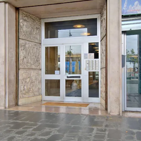 Appartamento Aquarium View, Design In The Old Port, Ac